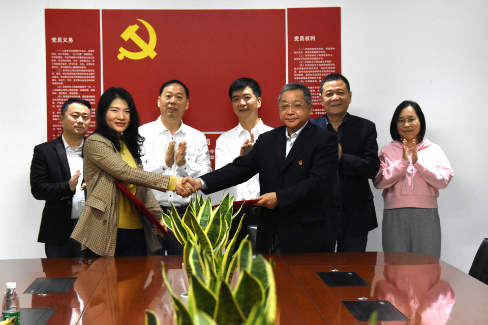 强强联合 共创未来 |安博官方网页版_安博（中国）防雷与中国能建湖南院签订战略合作协议